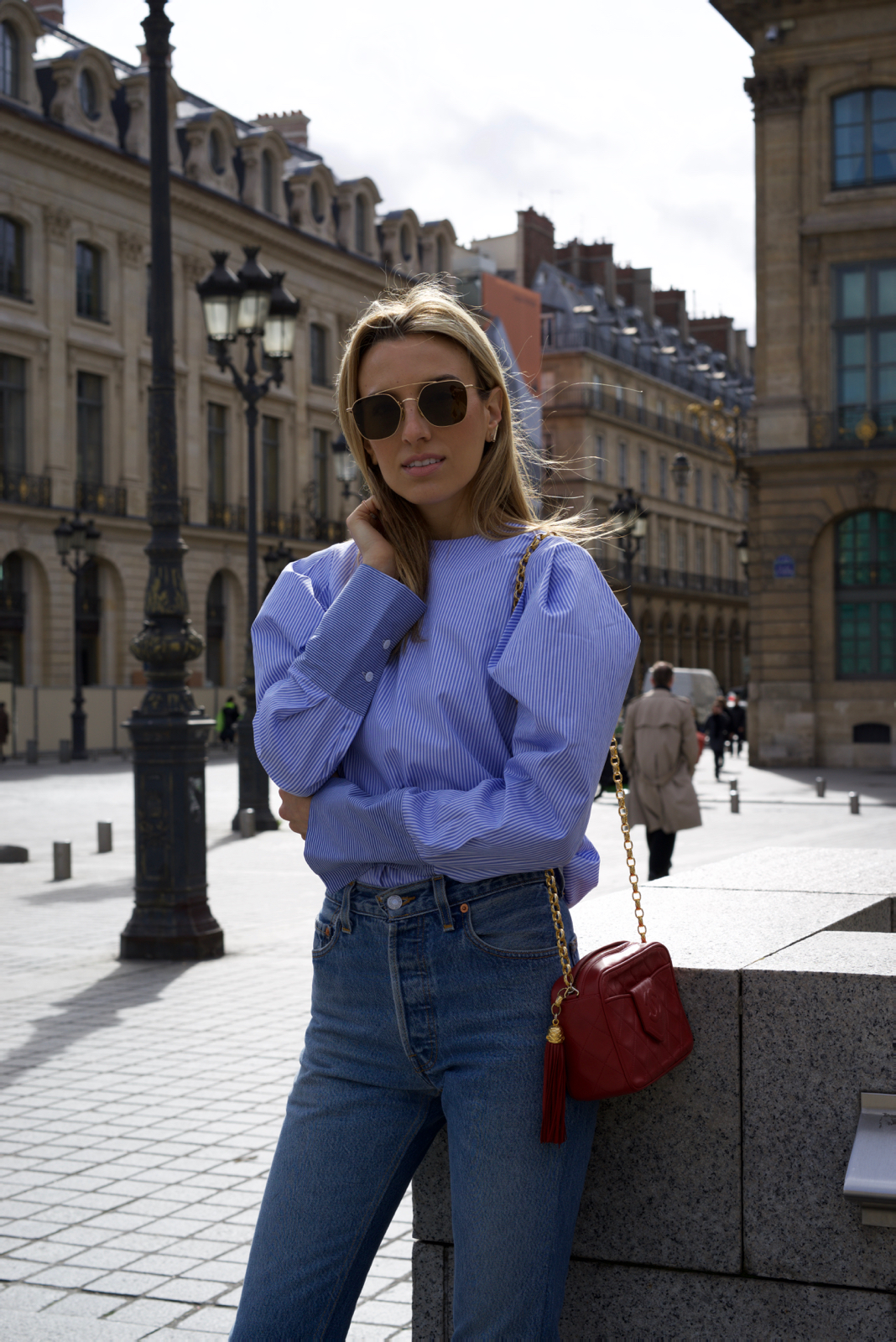 Paris Fashion Week Street Style, PFW, Striped Poplin shirt, Levi's, Chanel
