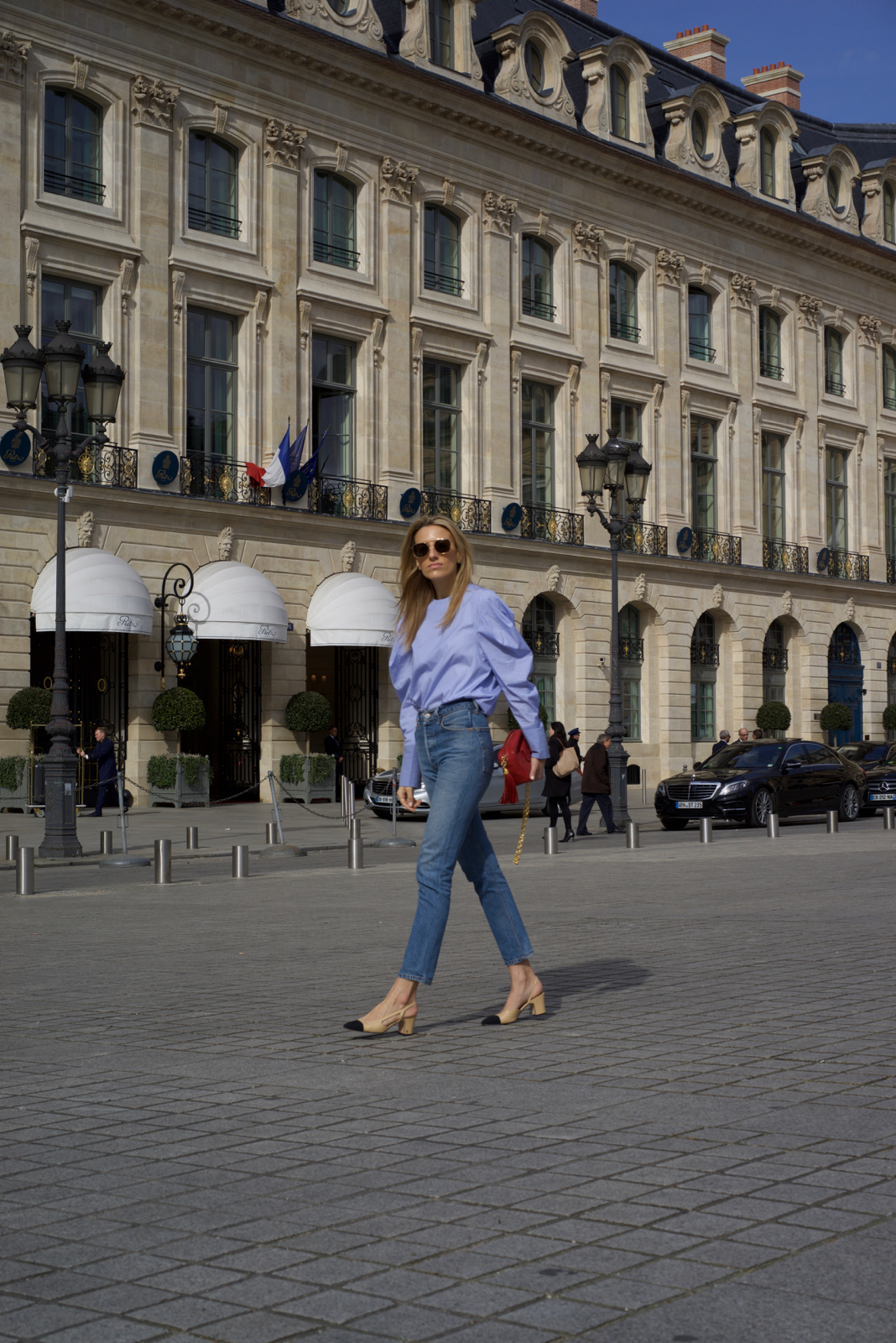 Paris Fashion Week Street Style, PFW, Striped Poplin shirt, Levi's, Chanel, Paris Travel