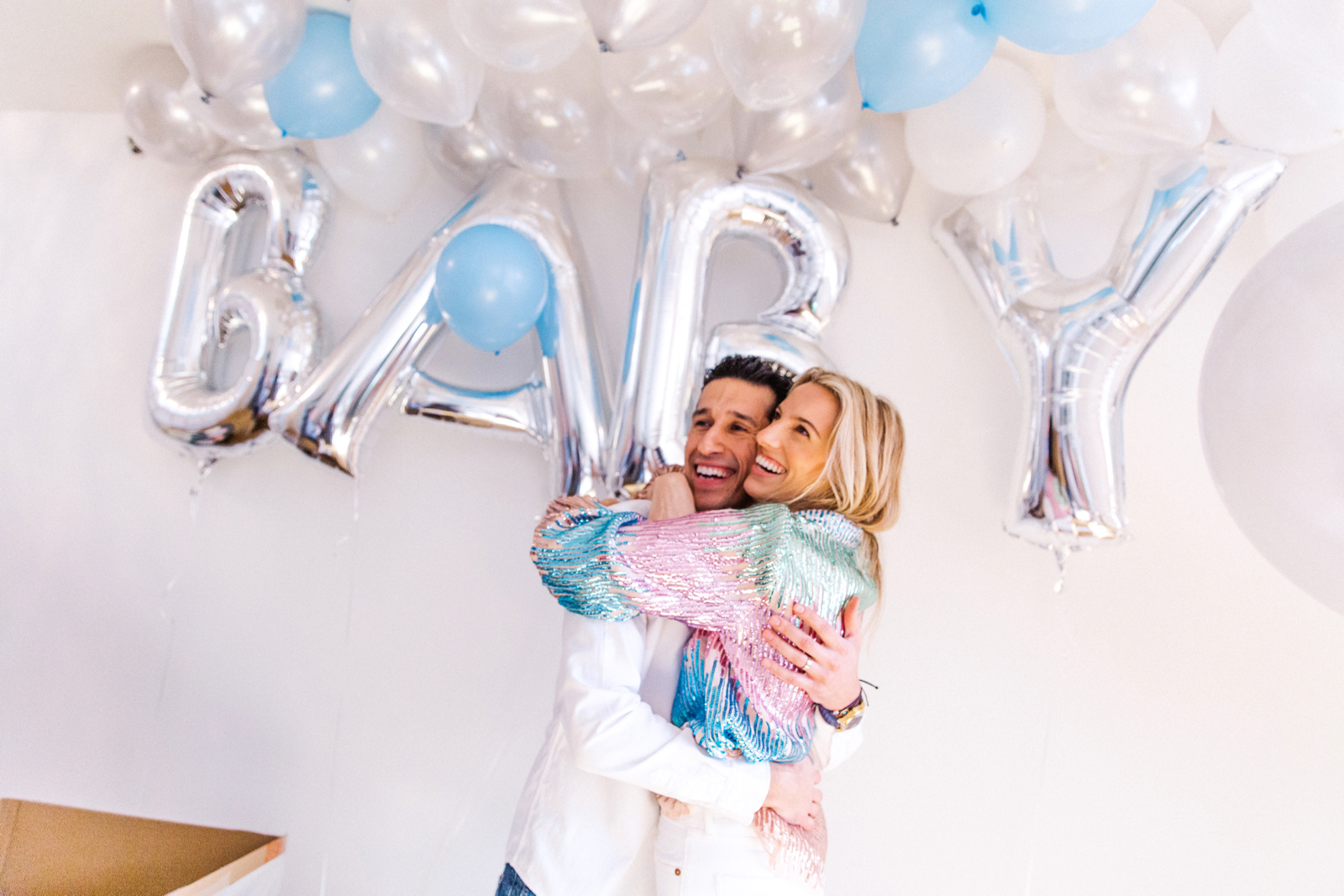 Baby Reveal, Pregnancy, Couple, It's a boy, Baby Boy Gender Reveal